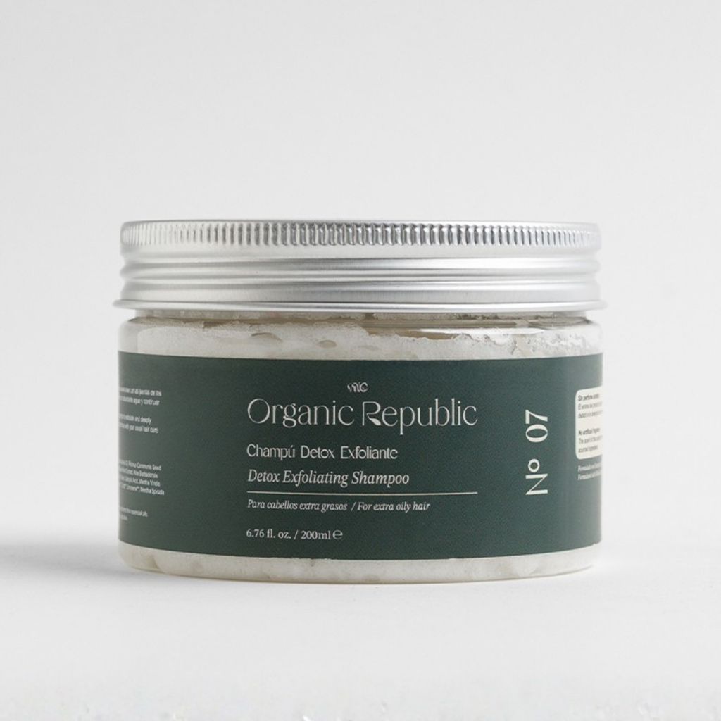 Exfoliating detox shampoo