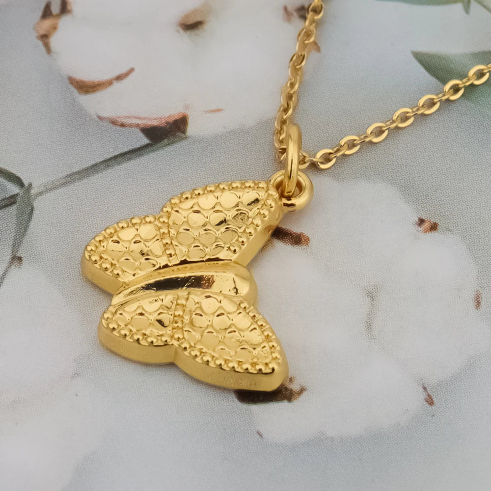 Exquisite Gold Color Butterfly Pendant Necklaces For Women Fashion Light Luxury Gold Color Necklace Earrings Sets Gifts